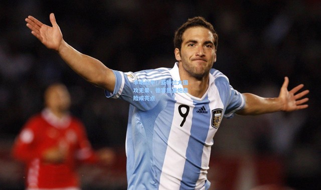 半场闷平！亚特兰大围攻无果，德容恩重炮造险成亮点